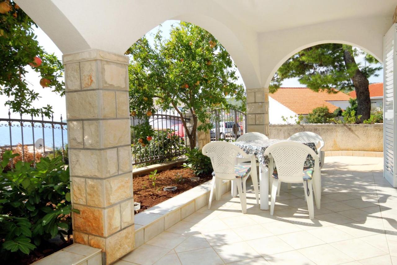 Apartments With A Parking Space Zavalatica, Korcula - 4453 ภายนอก รูปภาพ